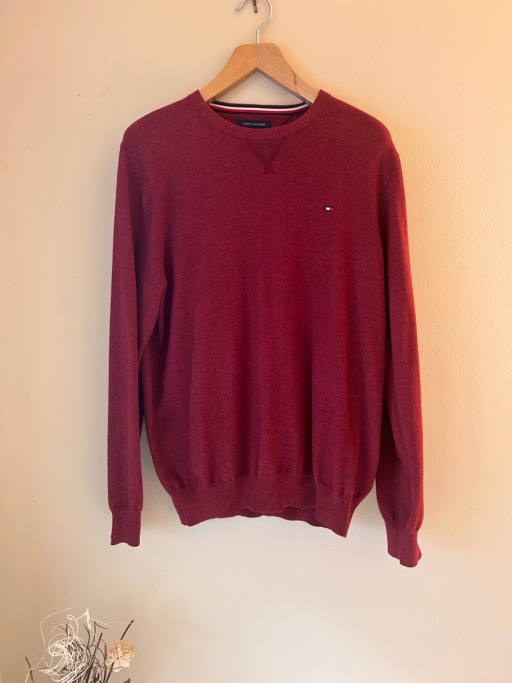 Tommy Hilfiger Men's Wine Red Crewneck Sweater